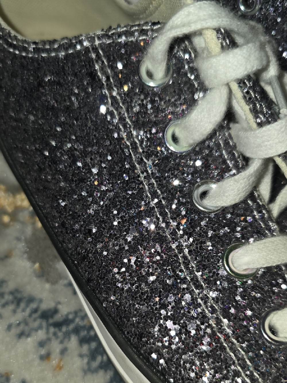 Converse Low Top Glitter Sneaker - Silver and White usa size 9 - Picture 14 of 14